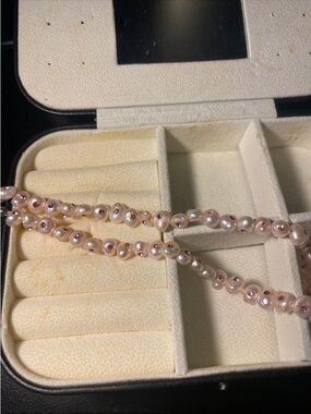 Pink Freshwater Pearl Necklace w/ Rhinestone Accents – Elegant Statement Piece